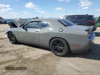 ✅ 2018 Dodge Challenger SXT Plus • VIN: 2C3CDZAG9JH138705 • Лот: 81817435. Опубликован ранее на Copart с пробегом 147 154 миль. Бесплатный доступ к архиву аукционных продаж из США и подробный отчёт об истории автомобиля на DreamBid. Изображение 2.