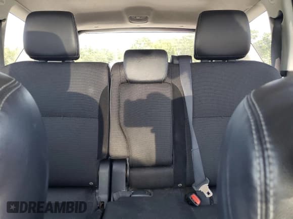 ✅ 2012 Mitsubishi Outlander SE • VIN: JA4JT3AW3CU004292 • Lot: 68101695. Wystawiony na Copart z przebiegiem 190 820 mil. Bezpłatny archiwum sprzedaży aukcyjnych z USA i szczegółowy raport historii pojazdu na DreamBid. Zdjęcie 10.