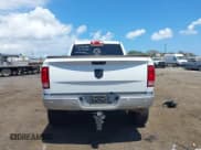 ✅ 2018 Ram 2500 Big Horn • VIN: 3C6UR5ML8JG233489 • Lot: 41915497. Wystawiony na IAAI z przebiegiem 43 381 mil. Bezpłatny archiwum sprzedaży aukcyjnych z USA i szczegółowy raport historii pojazdu na DreamBid. Zdjęcie 16.