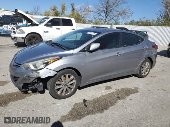 2014 Hyundai Elantra SE z VIN KMHDH4AE0EU126544, wystawiony jako Copart lot #82617775 z przebiegiem 217 356 mil mil oraz Szkoda całkowita • Salvage title. Historia ofert i sprzedaży dostępna na DreamBid. Obrazek 1.