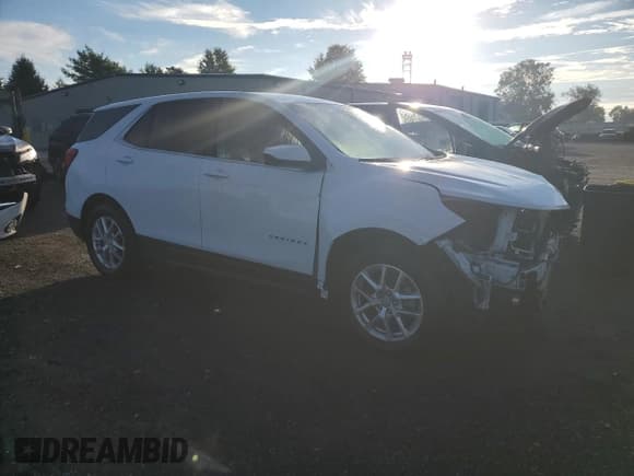 ✅ 2024 Chevrolet Equinox LT • VIN: 3GNAXUEG8RL304777 • Lot: 83878375. Listed on Copart with 29,106 mi. Free auction sales archive from the USA and detailed vehicle history report at DreamBid. Image 4.