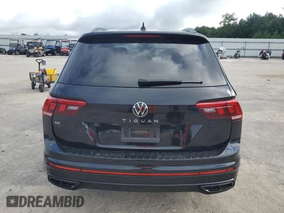 ✅ 2024 Volkswagen Tiguan SE R-Line Black • VIN: 3VVCB7AX8RM104808 • Lot: 68450815. Listed on Copart with 20,525 mi. Free auction sales archive from the USA and detailed vehicle history report at DreamBid. Image 6.