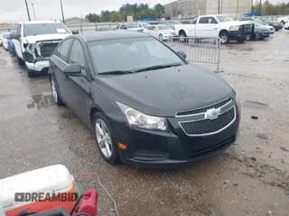 ✅ 2014 Chevrolet Cruze 2LT • VIN: 1G1PE5SB1E7280224 • Lot: 43827520. Listed on IAAI with 613,368 mi. Free auction sales archive from the USA and detailed vehicle history report at DreamBid. Image 1.