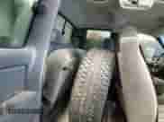 ✅ 2006 Chevrolet Silverado 1500 LS • VIN: 2GCEK19B361143788 • Lot: 78430914. Wystawiony na Copart z przebiegiem Nie podano mil. Skorzystaj z bezpłatnego archiwum sprzedaży aukcyjnych z USA i zobacz szczegółowy raport historii pojazdu na DreamBid. Zdjęcie 10.