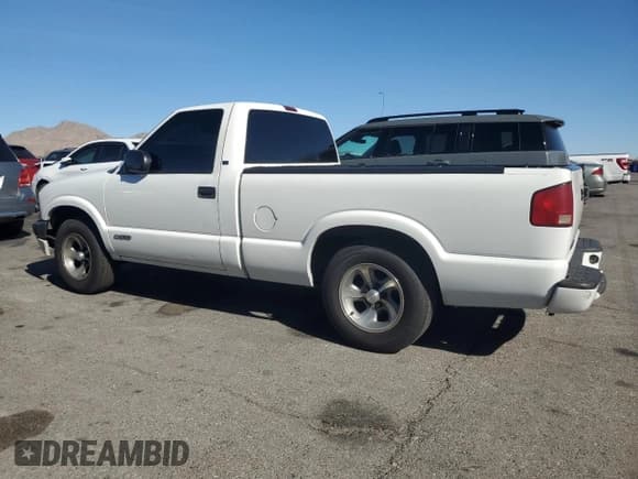 ✅ 2000 Chevrolet S-10 LS • VIN: 1GCCS1458YK249522 • Lot: 91729295. Wystawiony na Copart z przebiegiem 207 871 mil. Bezpłatny archiwum sprzedaży aukcyjnych z USA i szczegółowy raport historii pojazdu na DreamBid. Zdjęcie 2.