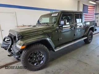 ✅ 2023 Jeep Gladiator Willys • VIN: 1C6JJTAM3PL594166 • Лот: 90620935. Опубликован ранее на Copart с пробегом 17 786 миль. Бесплатный доступ к архиву аукционных продаж из США и подробный отчёт об истории автомобиля на DreamBid. Изображение 1.