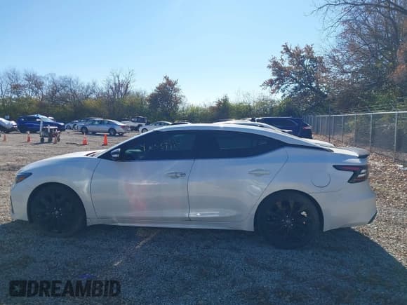 ✅ 2021 Nissan Maxima SR • VIN: 1N4AA6EV7MC503009 • Lot: 43653715. Listed on IAAI with 73,816 mi. Free auction sales archive from the USA and detailed vehicle history report at DreamBid. Image 13.