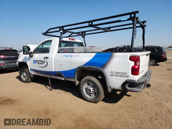 ✅ 2025 Chevrolet Silverado 2500HD • VIN: 1GC0KLE71SF192028 • Lot: 71370845. Wystawiony na Copart z przebiegiem 15 609 mil. Bezpłatny archiwum sprzedaży aukcyjnych z USA i szczegółowy raport historii pojazdu na DreamBid. Zdjęcie 2.