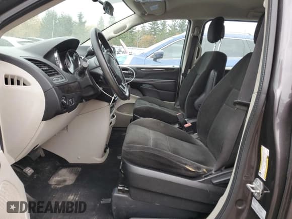 ✅ 2016 Dodge Grand Caravan SE • VIN: 2C4RDGBG5GR195253 • Lot: 90844475. Wystawiony na Copart z przebiegiem 244 453 mil. Bezpłatny archiwum sprzedaży aukcyjnych z USA i szczegółowy raport historii pojazdu na DreamBid. Zdjęcie 7.