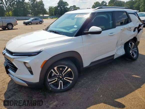 ✅ 2025 Chevrolet TrailBlazer LT • VIN: KL79MPSL1SB007653 • Лот: 80926695. Размещён на Copart с пробегом 13 906 миль миль. Получите бесплатный доступ к архиву аукционных продаж из США и посмотрите подробный отчёт об истории автомобиля на DreamBid. Изображение 1.