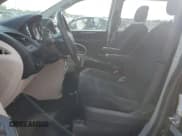 ✅ 2017 Dodge Grand Caravan SE • VIN: 2C4RDGBG4HR568333 • Lot: 87110755. Wystawiony na Copart z przebiegiem 44 203 mil. Bezpłatny archiwum sprzedaży aukcyjnych z USA i szczegółowy raport historii pojazdu na DreamBid. Zdjęcie 7.