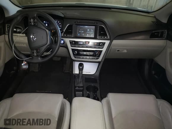 ✅ 2017 Hyundai Sonata Sport • VIN: 5NPE34AF6HH578335 • Lot: 47946983. Listed on Copart with 100,759 mi. Free auction sales archive from the USA and detailed vehicle history report at DreamBid. Image 8.