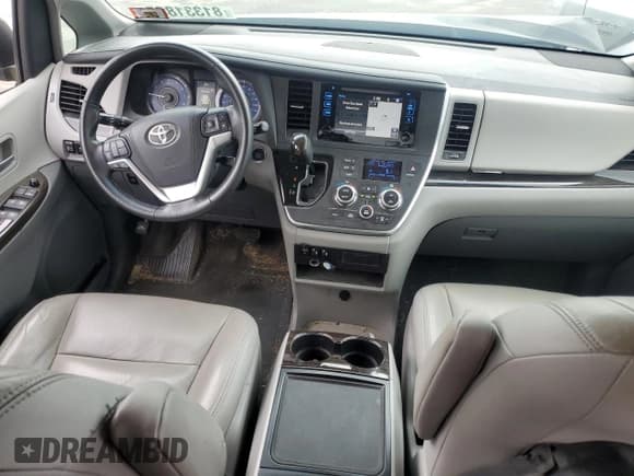 ✅ 2015 Toyota Sienna Limited • VIN: 5TDDK3DC0FS112580 • Lot: 81331865. Listed on Copart with 91,132 mi. Free auction sales archive from the USA and detailed vehicle history report at DreamBid. Image 8.