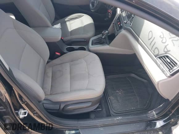 2017 Hyundai Elantra SE с VIN 5NPD74LF3HH134584, выставлен на аукционе IAAI как лот 43098771 с пробегом 247 888 миль миль и . История ставок и продаж доступна на DreamBid. Изображение 5.