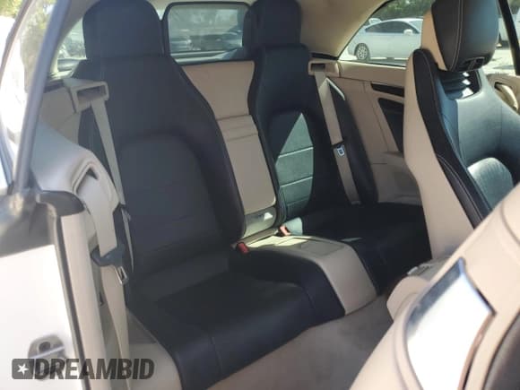 ✅ 2015 Mercedes-Benz E 400 • VIN: WDDKK6FF4FF300928 • Lot: 53260175. Listed on Copart with 65,194 mi. Free auction sales archive from the USA and detailed vehicle history report at DreamBid. Image 10.