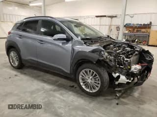 ✅ 2020 Hyundai Kona SEL • VIN: KM8K2CAA9LU561009 • Лот: 80734553. Опубликован ранее на Copart с пробегом 30 166 миль. Бесплатный доступ к архиву аукционных продаж из США и подробный отчёт об истории автомобиля на DreamBid. Изображение 4.