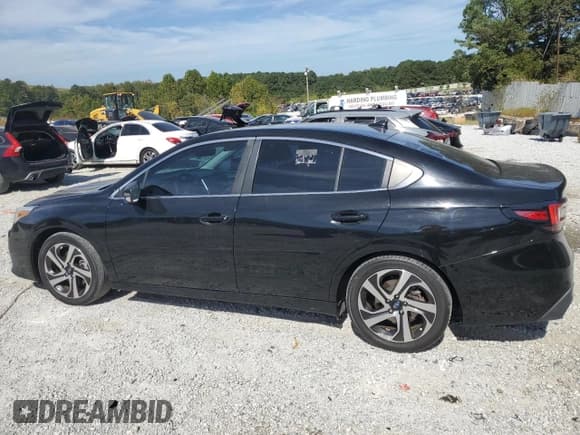 ✅ 2020 Subaru Legacy Limited • VIN: 4S3BWAN64L3027246 • Лот: 85110845. Опубликован ранее на Copart с пробегом 183 735 миль. Бесплатный доступ к архиву аукционных продаж из США и подробный отчёт об истории автомобиля на DreamBid. Изображение 2.