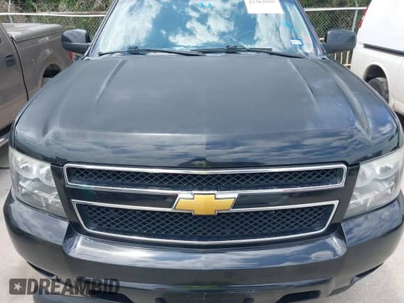 2014 Chevrolet Suburban LT z VIN 1GNSCJE09ER246246, wystawiony jako IAAI lot #42362059 z przebiegiem 321 684 mil mil oraz . Historia ofert i sprzedaży dostępna na DreamBid. Obrazek 6.