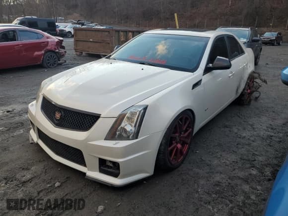 ✅ 2011 Cadillac CTS-V • VIN: 1G6DV5EP3B0130172 • Lot: 54656715. Wystawiony na Copart z przebiegiem 118 854 mil. Bezpłatny archiwum sprzedaży aukcyjnych z USA i szczegółowy raport historii pojazdu na DreamBid. Zdjęcie 1.