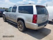 ✅ 2011 Chevrolet Suburban LT • VIN: 1GNSCJE02BR341808 • Lot: 42394173. Wystawiony na IAAI z przebiegiem 192 172 mil. Bezpłatny archiwum sprzedaży aukcyjnych z USA i szczegółowy raport historii pojazdu na DreamBid. Zdjęcie 3.