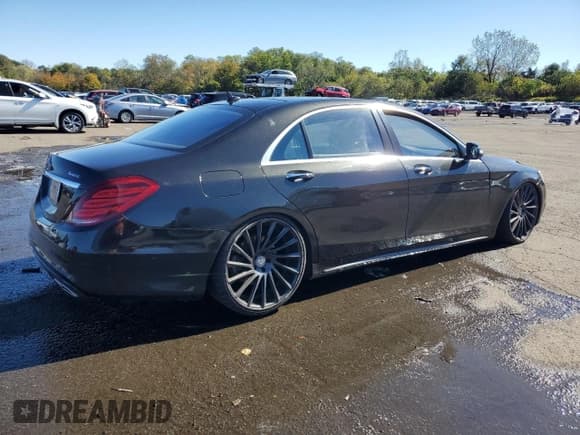 ✅ 2014 Mercedes-Benz S 550 • VIN: WDDUG8FB9EA036720 • Lot: 85846145. Wystawiony na Copart z przebiegiem 58 414 mil. Bezpłatny archiwum sprzedaży aukcyjnych z USA i szczegółowy raport historii pojazdu na DreamBid. Zdjęcie 3.