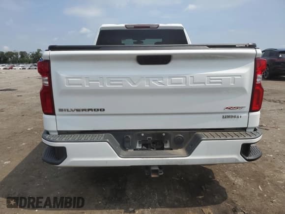 ✅ 2019 Chevrolet Silverado 1500 RST • VIN: 1GCUYEED1KZ174614 • Лот: 67250795. Опубликован ранее на Copart с пробегом 126 397 миль. Бесплатный доступ к архиву аукционных продаж из США и подробный отчёт об истории автомобиля на DreamBid. Изображение 6.