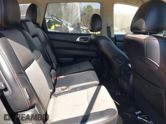 ✅ 2019 Nissan Pathfinder S • VIN: 5N1DR2MM3KC623917 • Lot: 41661193. Listed on IAAI with 92,345 mi. Free auction sales archive from the USA and detailed vehicle history report at DreamBid. Image 8.