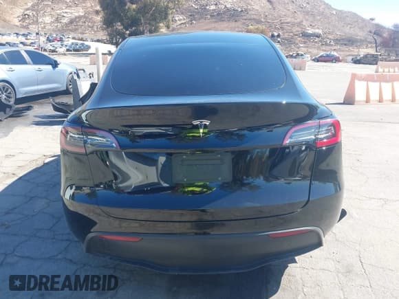 ✅ 2025 Tesla Model Y Long Range • VIN: 7SAYGDED5SF248415 • Лот: 43464829. Опубликован ранее на IAAI с пробегом 18 306 миль. Бесплатный доступ к архиву аукционных продаж из США и подробный отчёт об истории автомобиля на DreamBid. Изображение 16.