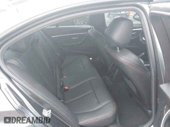 ✅ 2016 BMW 3 Series 328i • VIN: WBA8E9C54GK647982 • Lot: 43760406. Listed on IAAI with 117,037 mi. Free auction sales archive from the USA and detailed vehicle history report at DreamBid. Image 8.