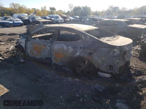 2014 Hyundai Elantra SE с VIN 5NPDH4AE2EH476529, выставлен на аукционе Copart как лот 90050655 с пробегом Не указан миль и Списание • Salvage title. История ставок и продаж доступна на DreamBid. Изображение 2.