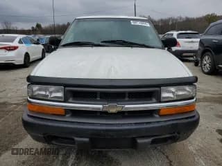 ✅ 2000 Chevrolet S-10 LS • VIN: 1GCCS19W3YK297513 • Лот: 80714844. Опубликован ранее на Copart с пробегом 138 838 миль. Бесплатный доступ к архиву аукционных продаж из США и подробный отчёт об истории автомобиля на DreamBid. Изображение 5.