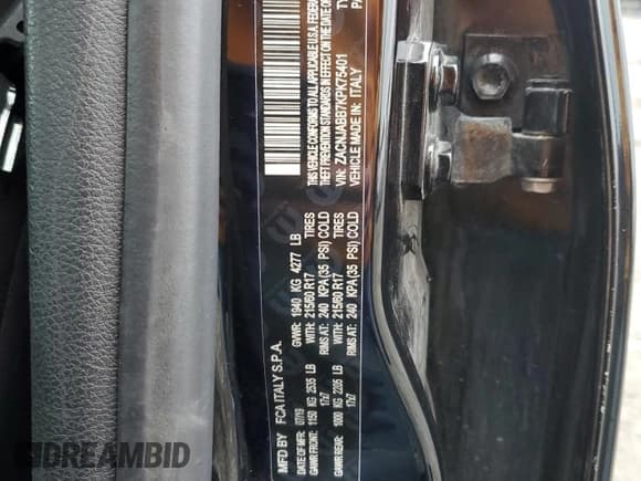✅ 2019 Jeep Renegade Latitude • VIN: ZACNJABB7KPK75401 • Lot: 90542975. Wystawiony na Copart z przebiegiem 142 389 mil. Bezpłatny archiwum sprzedaży aukcyjnych z USA i szczegółowy raport historii pojazdu na DreamBid. Zdjęcie 13.