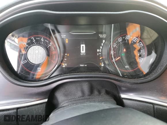 ✅ 2017 Dodge Challenger R/T • VIN: 2C3CDZBT3HH604862 • Lot: 45539544. Wystawiony na Copart z przebiegiem 70 821 mil. Bezpłatny archiwum sprzedaży aukcyjnych z USA i szczegółowy raport historii pojazdu na DreamBid. Zdjęcie 9.