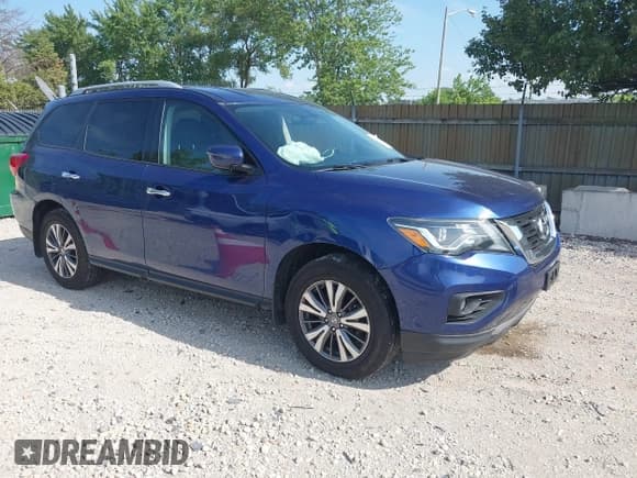 ✅ 2017 Nissan Pathfinder S • VIN: 5N1DR2MM2HC617907 • Лот: 42698760. Опубликован ранее на IAAI с пробегом 81 979 миль. Бесплатный доступ к архиву аукционных продаж из США и подробный отчёт об истории автомобиля на DreamBid. Изображение 1.