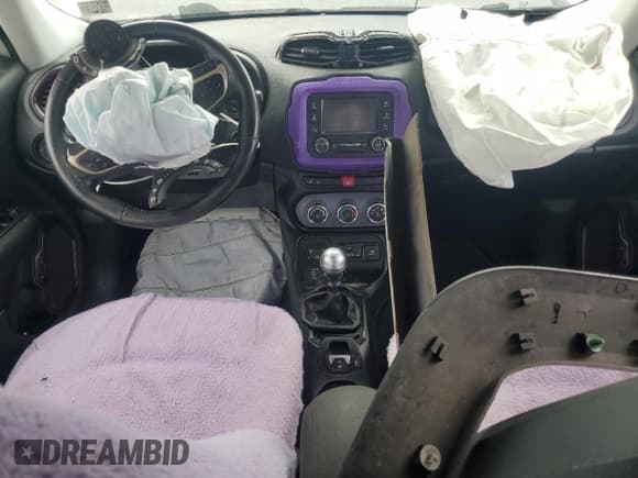 ✅ 2015 Jeep Renegade Latitude • VIN: ZACCJBBHXFPC32004 • Лот: 81130605. Опубликован ранее на Copart с пробегом 131 782 миль. Бесплатный доступ к архиву аукционных продаж из США и подробный отчёт об истории автомобиля на DreamBid. Изображение 8.