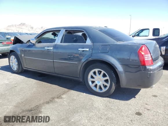 ✅ 2007 Chrysler 300 C • VIN: 2C3KA63H47H874629 • Lot: 82315575. Listed on Copart with Not provided. Free auction sales archive from the USA and detailed vehicle history report at DreamBid. Image 2.