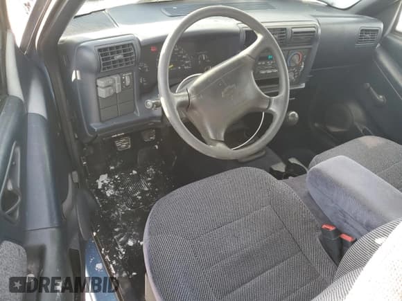 ✅ 1996 Chevrolet S-10 • VIN: 1GCCS14X8T8119246 • Лот: 86194564. Опубликован ранее на Copart с пробегом 148 211 миль. Бесплатный доступ к архиву аукционных продаж из США и подробный отчёт об истории автомобиля на DreamBid. Изображение 8.