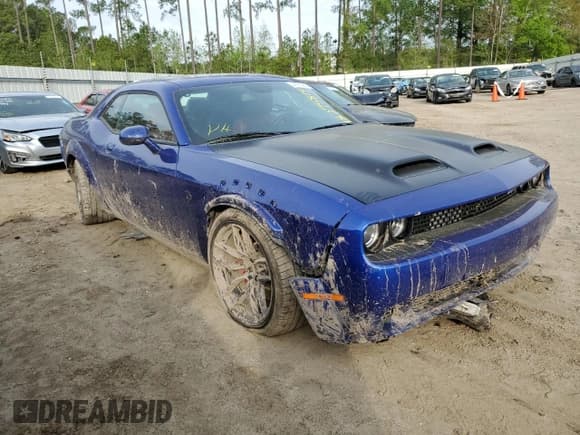 ✅ 2019 Dodge Challenger SRT Hellcat Redeye Widebody • VIN: 2C3CDZL96KH614523 • Lot: 48275814. Wystawiony na Copart z przebiegiem 8 260 mil. Bezpłatny archiwum sprzedaży aukcyjnych z USA i szczegółowy raport historii pojazdu na DreamBid. Zdjęcie 4.