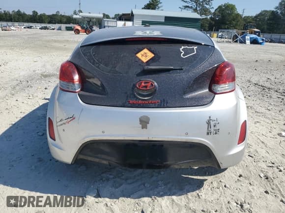 ✅ 2012 Hyundai Veloster w/Gray Int • VIN: KMHTC6AD0CU035283 • Lot: 74101084. Wystawiony na Copart z przebiegiem 154 929 mil. Bezpłatny archiwum sprzedaży aukcyjnych z USA i szczegółowy raport historii pojazdu na DreamBid. Zdjęcie 6.