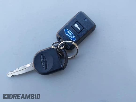 ✅ 2012 Ford Escape Limited • VIN: 1FMCU9EG9CKA00045 • Лот: 41497020. Опубликован ранее на IAAI с пробегом 67 144 миль. Бесплатный доступ к архиву аукционных продаж из США и подробный отчёт об истории автомобиля на DreamBid. Изображение 11.