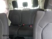 ✅ 2024 Chrysler Voyager LX • VIN: 2C4RC1CG6RR101382 • Lot: 67633914. Wystawiony na Copart z przebiegiem 25 834 mil. Bezpłatny archiwum sprzedaży aukcyjnych z USA i szczegółowy raport historii pojazdu na DreamBid. Zdjęcie 10.