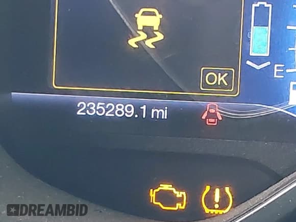 ✅ 2013 Ford C-Max SE • VIN: 1FADP5AU3DL517654 • Lot: 43740635. Listed on IAAI with 235,289 mi. Free auction sales archive from the USA and detailed vehicle history report at DreamBid. Image 14.