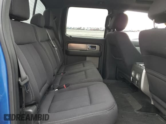 ✅ 2014 Ford F-150 Lariat • VIN: 1FTFW1ET2EKD74493 • Lot: 89889245. Wystawiony na Copart z przebiegiem 204 602 mil. Bezpłatny archiwum sprzedaży aukcyjnych z USA i szczegółowy raport historii pojazdu na DreamBid. Zdjęcie 10.