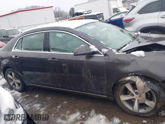 2011 Chevrolet Malibu 2LT z VIN 1G1ZD5E17BF128092, wystawiony jako IAAI lot #41563813 z przebiegiem 135 573 mil mil oraz . Historia ofert i sprzedaży dostępna na DreamBid. Obrazek 14.