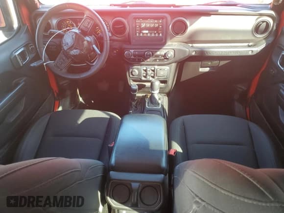 ✅ 2018 Jeep Wrangler Unlimited Sport S • VIN: 1C4HJXDN2JW204117 • Lot: 85501965. Wystawiony na Copart z przebiegiem 88 405 mil. Bezpłatny archiwum sprzedaży aukcyjnych z USA i szczegółowy raport historii pojazdu na DreamBid. Zdjęcie 8.