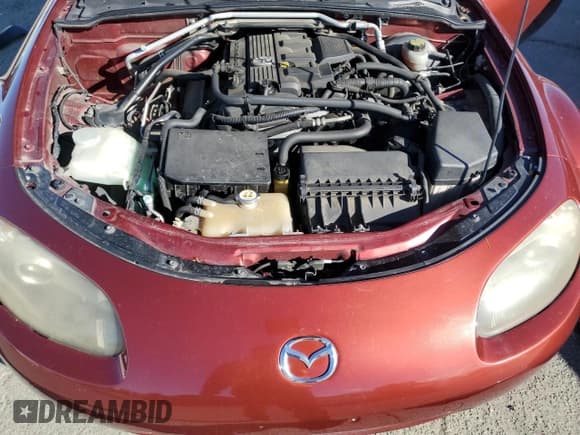 ✅ 2006 Mazda MX-5 Miata Touring • VIN: JM1NC25F260119246 • Lot: 41832175. Wystawiony na Copart z przebiegiem 102 710 mil. Bezpłatny archiwum sprzedaży aukcyjnych z USA i szczegółowy raport historii pojazdu na DreamBid. Zdjęcie 11.