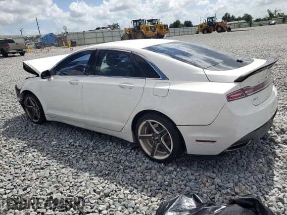 ✅ 2016 Lincoln MKZ • VIN: 3LN6L2G90GR623271 • Lot: 85845245. Wystawiony na Copart z przebiegiem 94 302 mil. Bezpłatny archiwum sprzedaży aukcyjnych z USA i szczegółowy raport historii pojazdu na DreamBid. Zdjęcie 2.