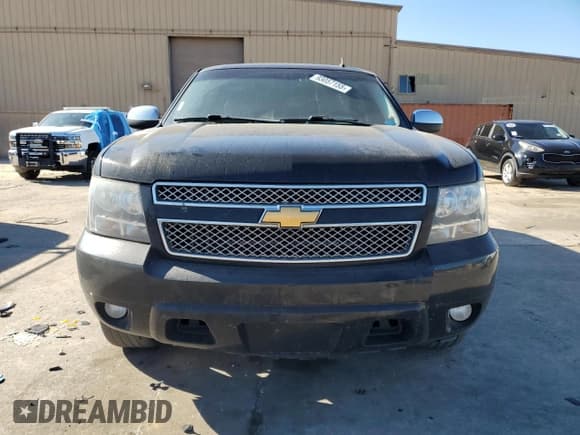 ✅ 2013 Chevrolet Suburban LTZ • VIN: 1GNSCKE08DR105799 • Lot: 93057155. Wystawiony na Copart z przebiegiem 257 010 mil. Bezpłatny archiwum sprzedaży aukcyjnych z USA i szczegółowy raport historii pojazdu na DreamBid. Zdjęcie 5.