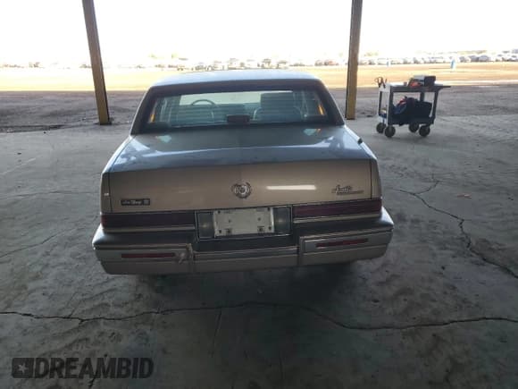 ✅ 1991 Cadillac Seville • VIN: 1G6KS53B5MU825563 • Lot: 81541154. Wystawiony na Copart z przebiegiem 93 284 mil. Bezpłatny archiwum sprzedaży aukcyjnych z USA i szczegółowy raport historii pojazdu na DreamBid. Zdjęcie 6.