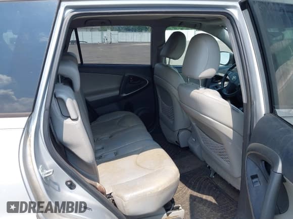 ✅ 2009 Toyota RAV4 Limited • VIN: JTMZK31V29D001007 • Lot: 42425140. Listed on IAAI with 210,757 mi. Free auction sales archive from the USA and detailed vehicle history report at DreamBid. Image 8.